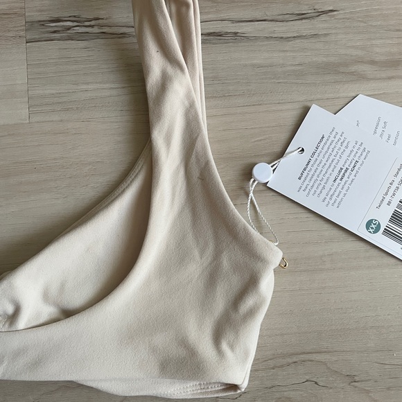 BuffBunny Twisted Sports Bra - Picture 8 of 15